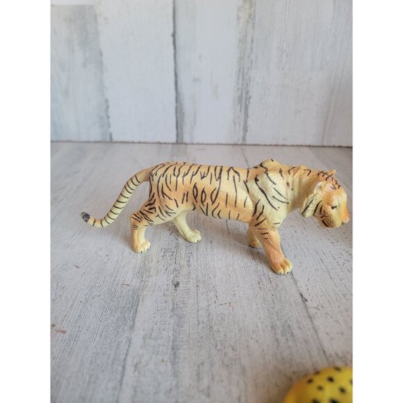 Realistic tiger zebra cheetah zoo animal toy set figure safari cat - Picture 3 of 5